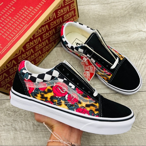 Vans Shoes - NWT Vans Old Skool